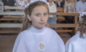 Ile bierze fotograf za komunie? Poznaj ceny i ważne czynniki