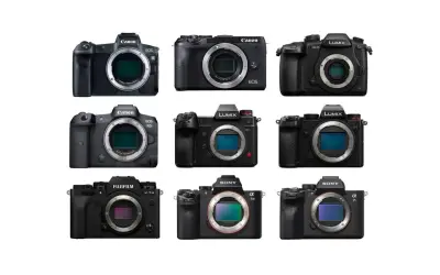 Wybierasz jaki bezlusterkowiec na początek? Oto zestawienie modeli Canon, Lumix, Fujifilm i Sony.