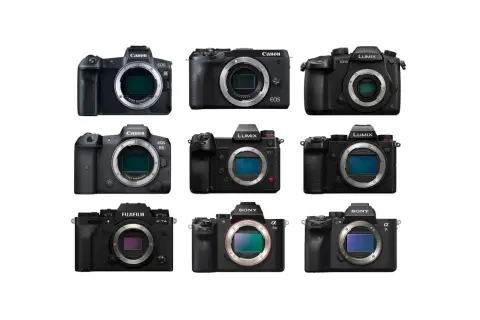 Wybierasz jaki bezlusterkowiec na początek? Oto zestawienie modeli Canon, Lumix, Fujifilm i Sony.