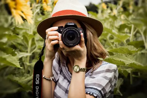Najlepsze lustrzanki Canon dla początkujących – wybierz mądrze i oszczędzaj