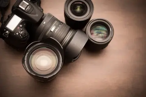 Jak sprawdzić czy obiektyw dobrze ostrzy i uniknąć rozczarowania w fotografii