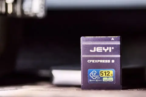 Karta pamięci JEYI CFexpress Type B 512 GB, gotowa do uchwycenia każdej chwili w jakości 8K RAW.