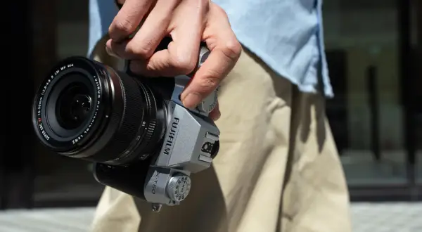 Aparat Fujifilm lustrzanka – poznaj wyjątkowe modele i ich możliwości