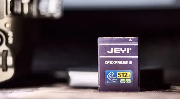 Karta pamięci JEYI CFexpress Type B 512 GB, gotowa do uchwycenia każdej chwili w jakości 8K RAW.