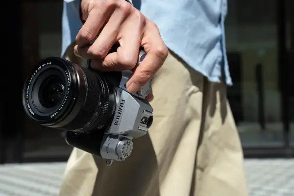 Aparat Fujifilm lustrzanka – poznaj wyjątkowe modele i ich możliwości