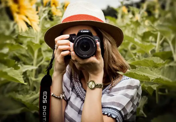 Najlepsze lustrzanki Canon dla początkujących – wybierz mądrze i oszczędzaj