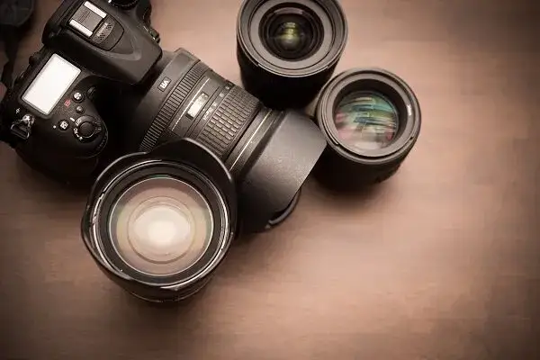 Jak sprawdzić czy obiektyw dobrze ostrzy i uniknąć rozczarowania w fotografii